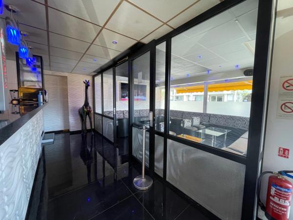 BAISSE DE PRIX - Murs pro à vendre JUAN LES PINS (06) - Emplacement n°1