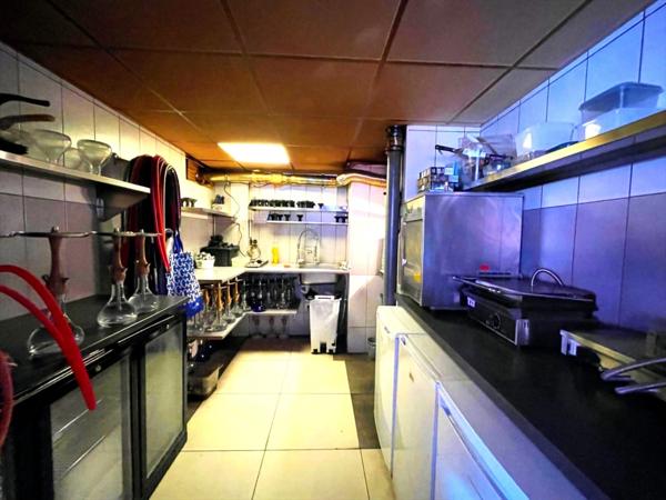 BAISSE DE PRIX - Murs pro à vendre JUAN LES PINS (06) - Emplacement n°1