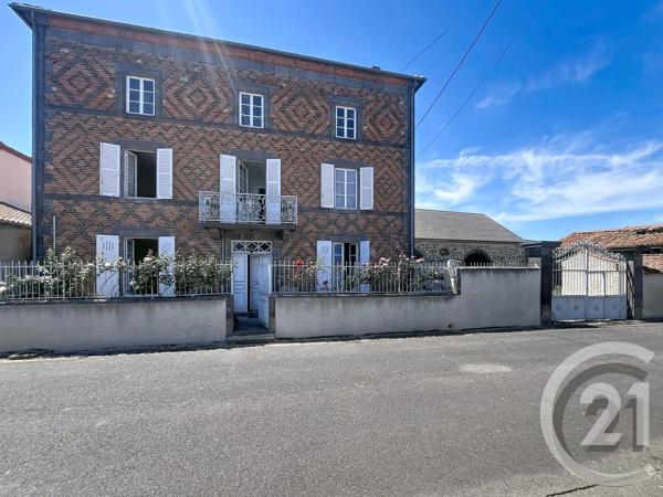 Appartement F5 à vendre  5 pièces - 198,06 m 2   RIOM  - 63