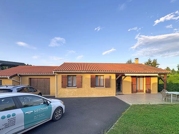 EXCLUSIVITE  ! SAINTE SIGOLENE Maison individuelle de plain-pied 3 Chambres sur terrain clos
