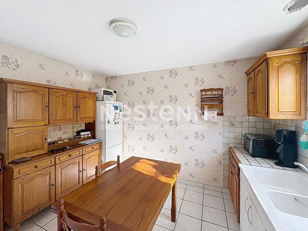EXCLUSIVITE  ! SAINTE SIGOLENE Maison individuelle de plain-pied 3 Chambres sur terrain clos