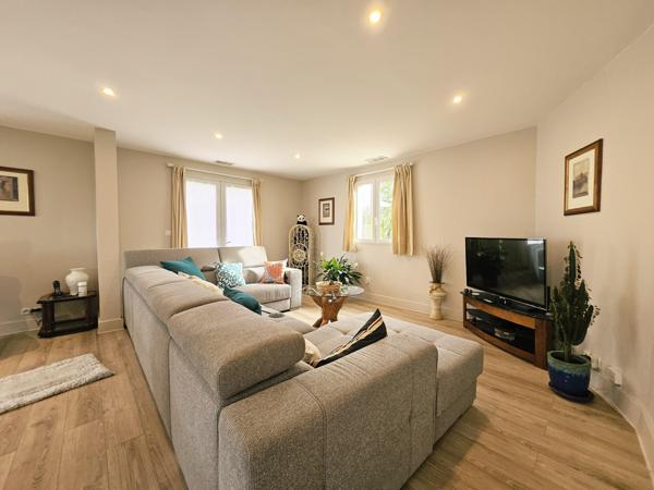 Vente / Maison avec dépendance