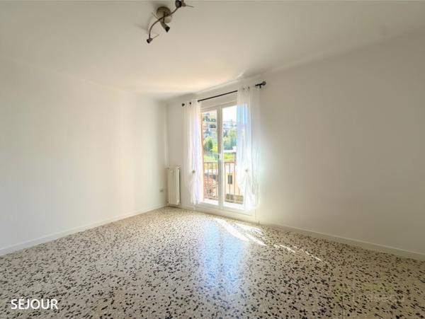 Appartement à ROQUEBRUNE CAP MARTIN (06190)