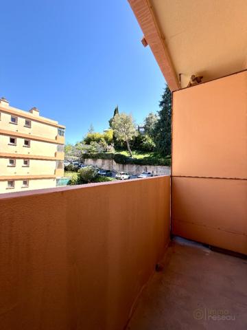 Appartement à ROQUEBRUNE CAP MARTIN (06190)