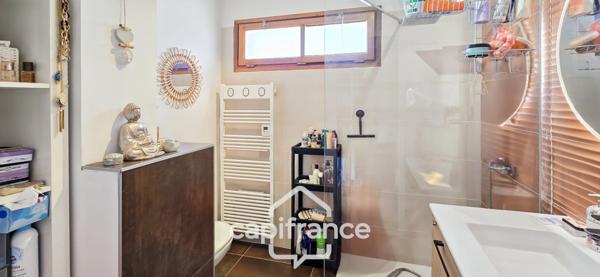 Appartement à vendre 2 pièces + parking sécurisé BANDOL (83)