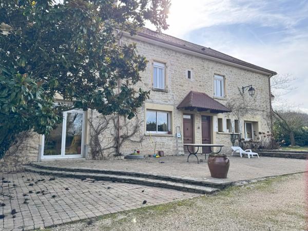 Maison à vendre 5 pièces FOUR (38)