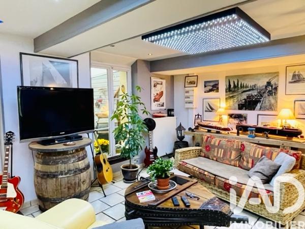 Immeuble à vendre 1 317 m² Sempigny