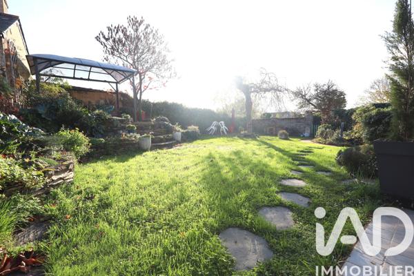Maison à vendre 10 pièces 223 m² Mûrs-Erigné