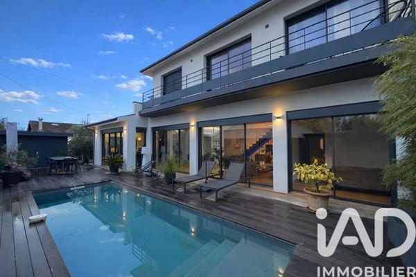 Maison à vendre 6 pièces 150 m² Mérignac