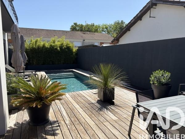 Maison à vendre 6 pièces 150 m² Mérignac