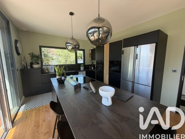 Maison à vendre 6 pièces 150 m² Mérignac