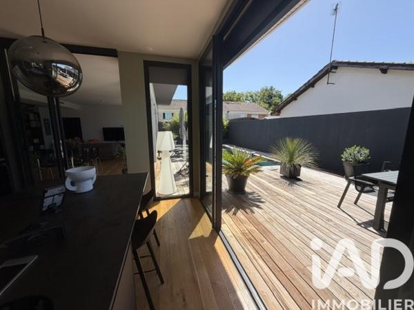 Maison à vendre 6 pièces 150 m² Mérignac
