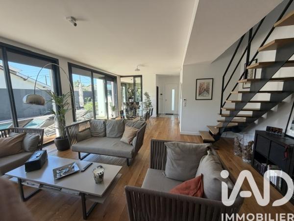 Maison à vendre 6 pièces 150 m² Mérignac