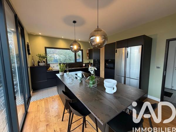 Maison à vendre 6 pièces 150 m² Mérignac