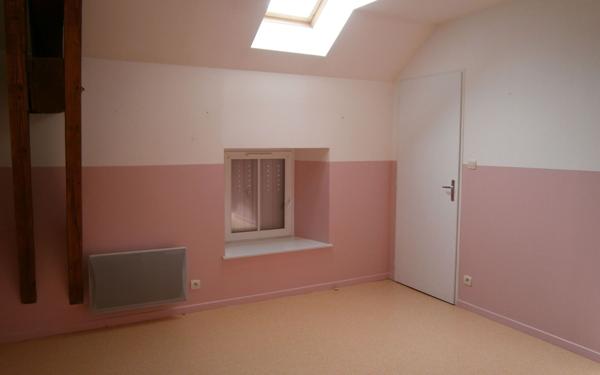 Appartement à louer    5 pièces •  Pargny-sous-Mureau