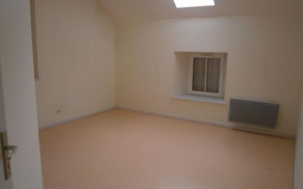 Appartement à louer    5 pièces •  Pargny-sous-Mureau