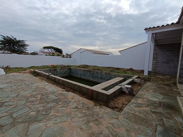 Villa sur L'Île de Ré - Un potentiel exceptionnel à finir de personnaliser