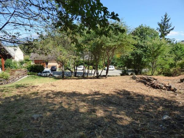 Terrain à Batir à vendre à Laye dans lesHautes-Alpes (05500), ref : 001/1566