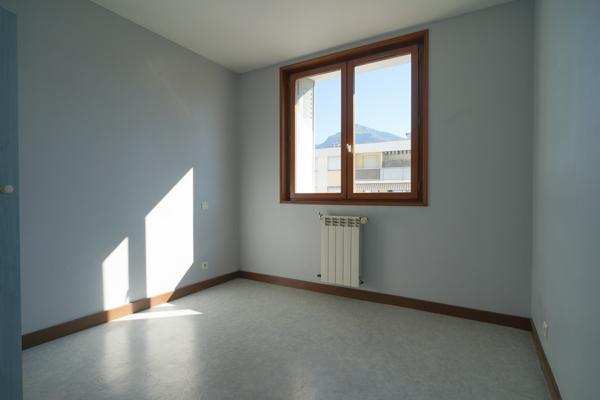 Lumineux T3 + GARAGE. Chambéry (73000)