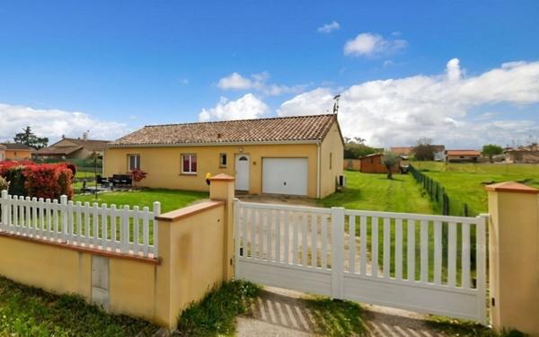 Maison à vendre    4 pièces •  Bessens