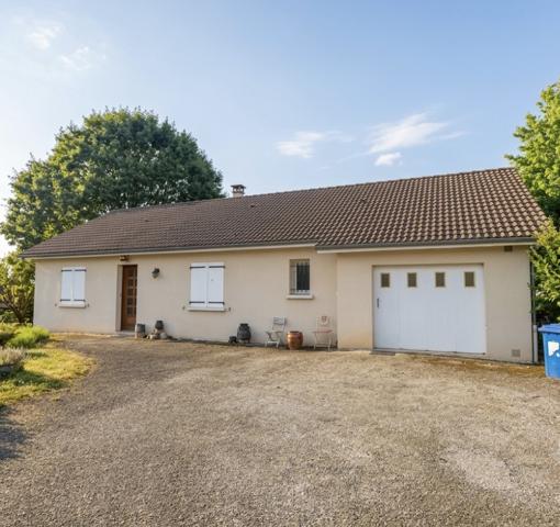 Maison
         5 pièces
        - 85 m² 175 600 € *