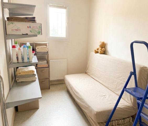 Maison
         5 pièces
        - 85 m² 175 600 € *