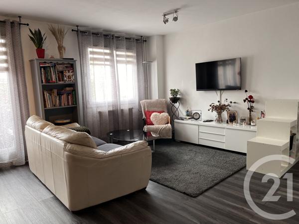 Appartement F3 à vendre  3 pièces - 62,45 m2 ST MAUR DES FOSSES - 94