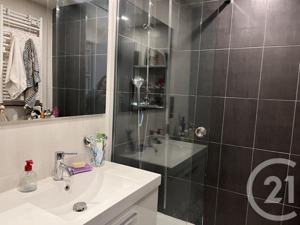 Appartement F3 à vendre  3 pièces - 62,45 m2 ST MAUR DES FOSSES - 94
