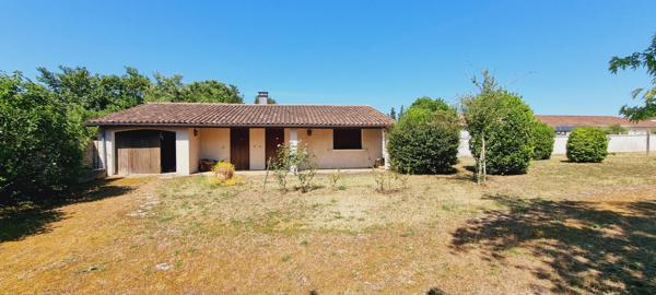 Pavillon plain pied 57 m2 à Ruffec (16)