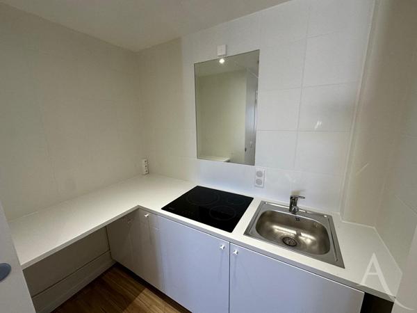 Beau duplex entièrement rénové à 5 min de la gare.