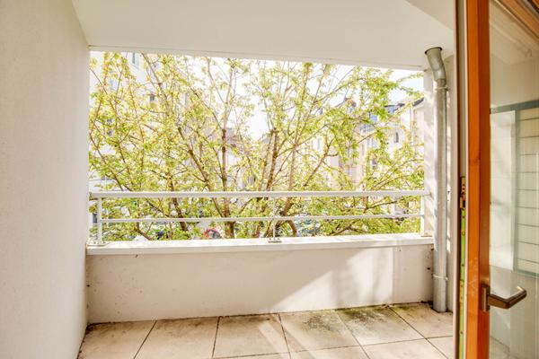 NANTES SAINT-CLEMENT / PREFECTURE TYPE 3 AVEC BALCON DANS RESIDENCE DE STANDING