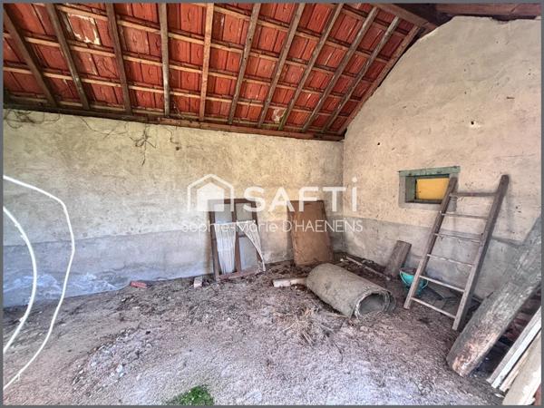 Maison et dépendance à rénover