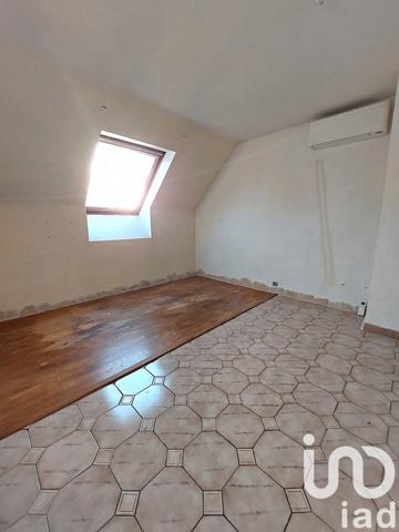 Maison à vendre 6 pièces 135 m² Saint-Thibault-des-Vignes