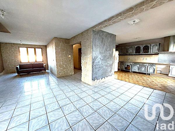 Maison à vendre 6 pièces 135 m² Saint-Thibault-des-Vignes