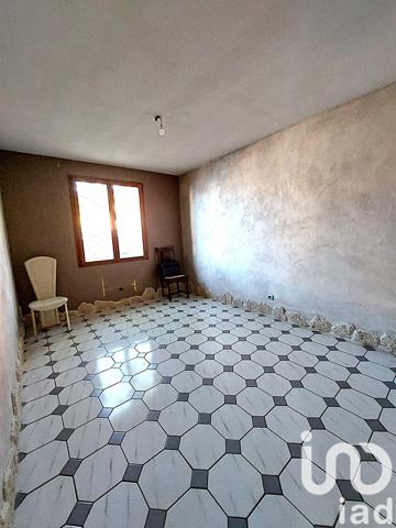 Maison à vendre 6 pièces 135 m² Saint-Thibault-des-Vignes