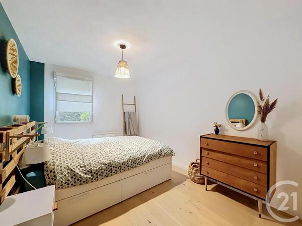Appartement à vendre  3 pièces - 69 m 2   VANNES  - 56