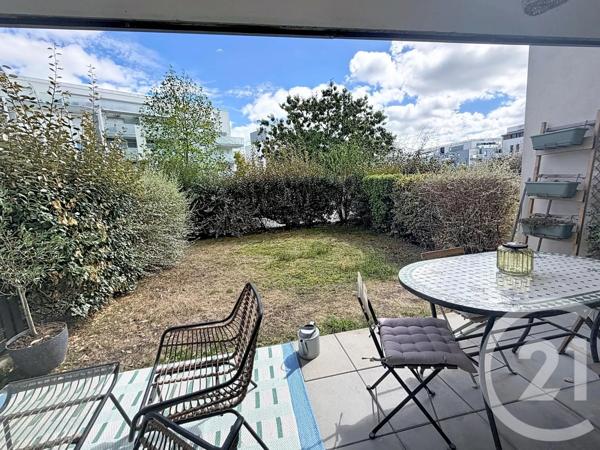 Appartement à vendre  3 pièces - 69 m 2   VANNES  - 56
