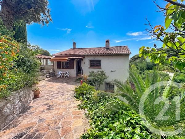 Maison à vendre  6 pièces - 110 m 2   MANDELIEU LA NAPOULE  - 06