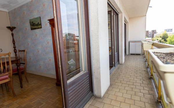 Appartement à vendre    4 pièces • 80 m2 Les Lilas