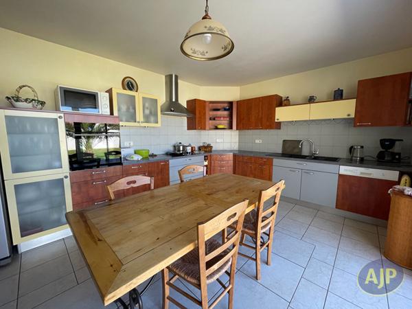 Vente maison Challans : 554 900 € - AJP Immobilier Challans