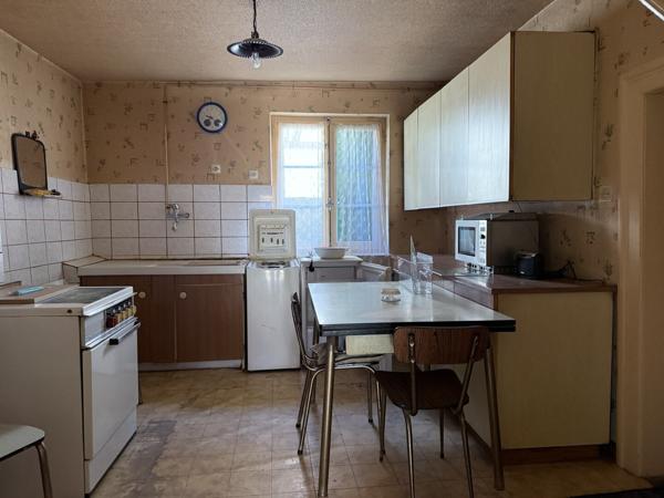 Ensemble immobilier avec grange et terrain constructible à Duttlenheim