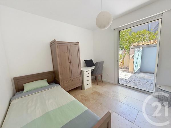 Maison à vendre  5 pièces - 186,14 m 2   MANDELIEU LA NAPOULE  - 06