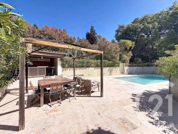 Maison à vendre  5 pièces - 186,14 m 2   MANDELIEU LA NAPOULE  - 06