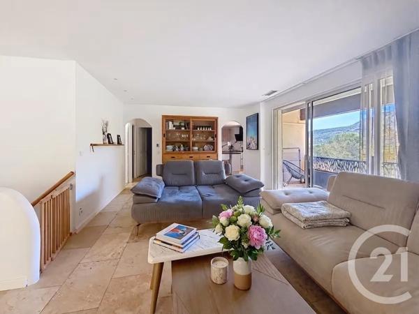 Maison à vendre  5 pièces - 186,14 m 2   MANDELIEU LA NAPOULE  - 06