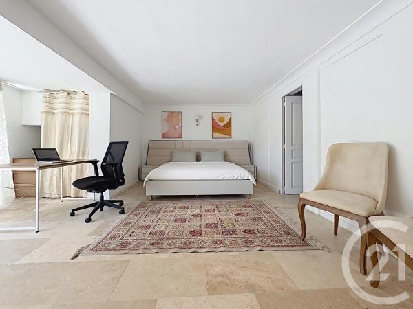 Maison à vendre  5 pièces - 186,14 m 2   MANDELIEU LA NAPOULE  - 06