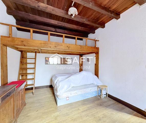 Maison au coeur d'un écrin de verdure