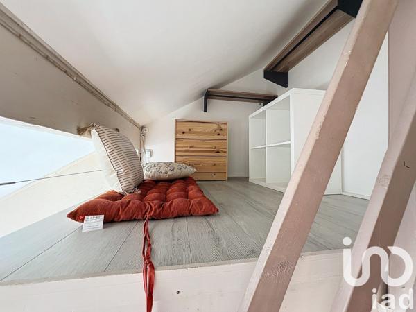 Appartement 8 pièces de 84 m² à Évry (91000)