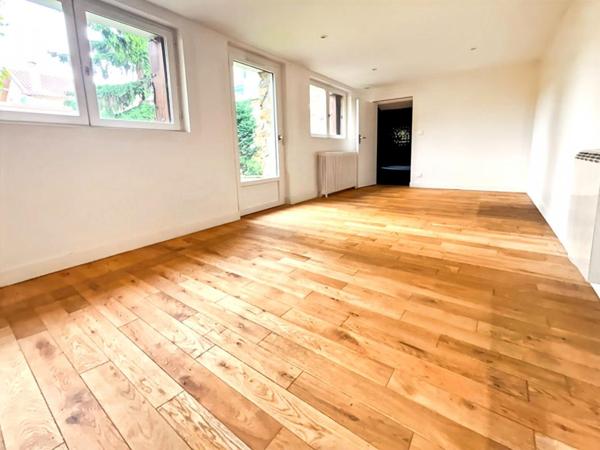 Maison de caractère en pierre à 77500 Chelles, quartier les Abbesses  135 m² habitables, 5 chambres + dépendance climatisée, grand jardin 449.000