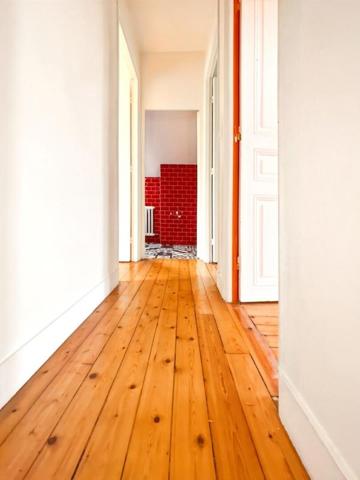 Maison de caractère en pierre à 77500 Chelles, quartier les Abbesses  135 m² habitables, 5 chambres + dépendance climatisée, grand jardin 449.000