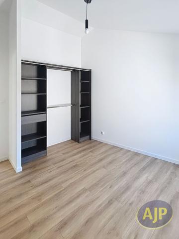 Maison à louer Geneston : 4 pièces, 98m² avec 3 chambre(s) à 1 050€ - AJP Immobilier Saint-Philbert-de-Grand-Lieu
